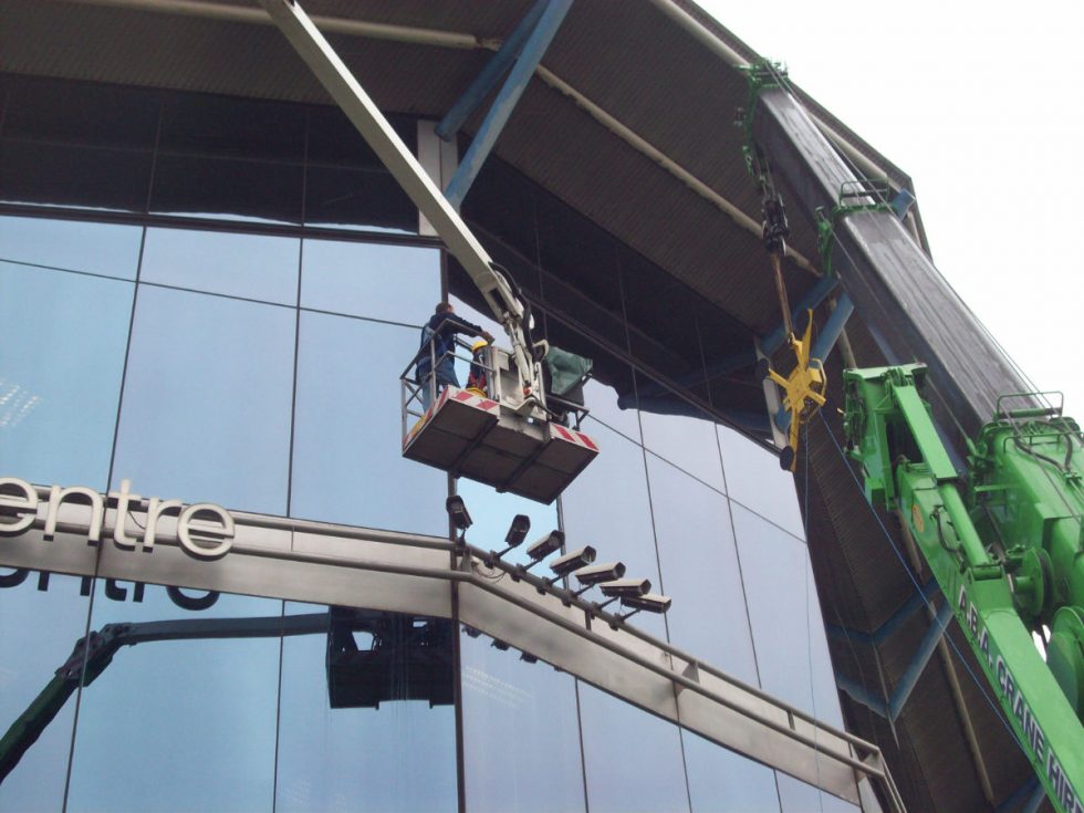 shopping centre glass pane finished