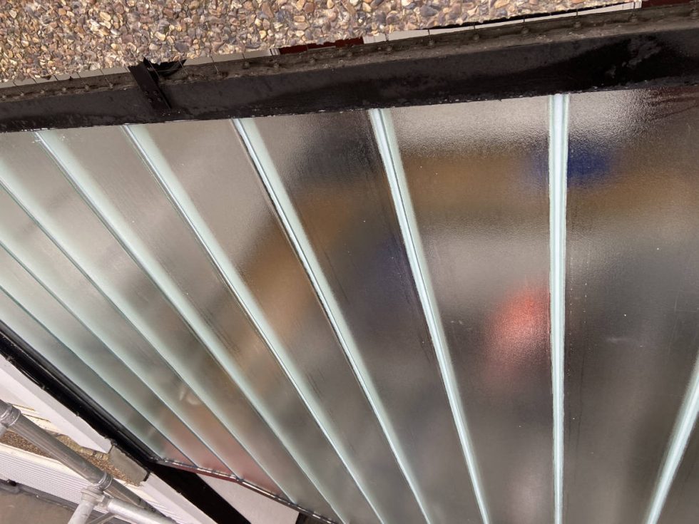 Profilit Glazing outside above