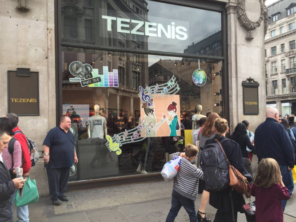 Tezenis shop front